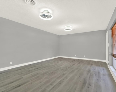 2864 Ne 32nd Street - Photo Thumbnail 5