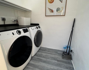 2864 Ne 32nd Street - Photo Thumbnail 24