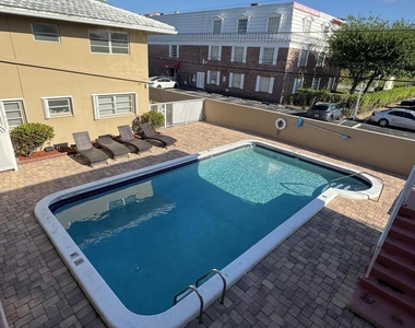 2864 Ne 32nd Street - Photo Thumbnail 30