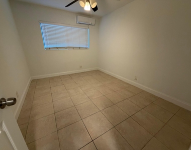 2255 Ne 51st Street - Photo Thumbnail 10