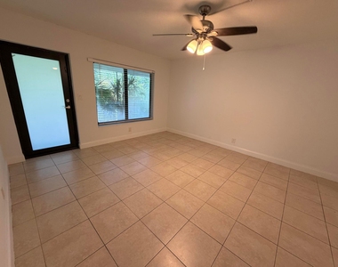 2255 Ne 51st Street - Photo Thumbnail 3