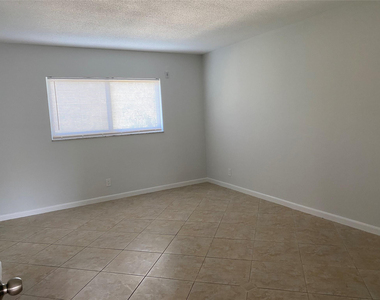 853 Se 4th Court - Photo Thumbnail 5
