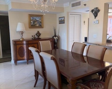 7380 S Oriole Boulevard - Photo Thumbnail 9