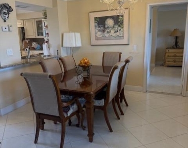 7380 S Oriole Boulevard - Photo Thumbnail 10