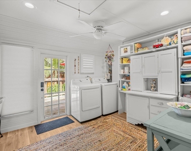 4360 Ne Indian River Drive - Photo Thumbnail 33