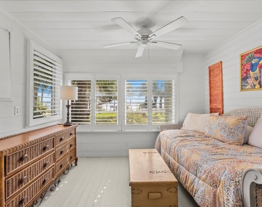 4360 Ne Indian River Drive - Photo Thumbnail 30