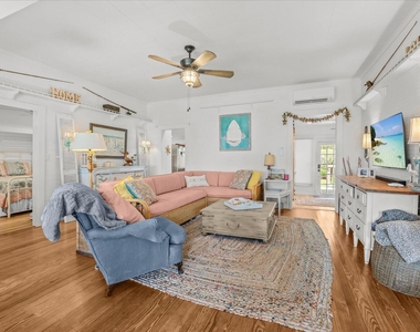 4360 Ne Indian River Drive - Photo Thumbnail 23
