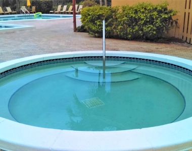 820 Lavers Circle - Photo Thumbnail 23