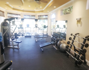 820 Lavers Circle - Photo Thumbnail 20