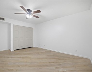 11635 Ficus Street - Photo Thumbnail 18