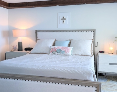 5420 N Ocean Drive - Photo Thumbnail 15