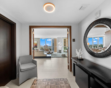 101 S Fort Lauderdale Beach Boulevard - Photo Thumbnail 3