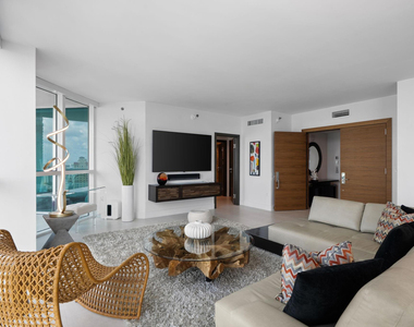 101 S Fort Lauderdale Beach Boulevard - Photo Thumbnail 11