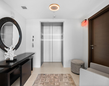 101 S Fort Lauderdale Beach Boulevard - Photo Thumbnail 2