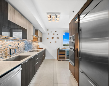 101 S Fort Lauderdale Beach Boulevard - Photo Thumbnail 12