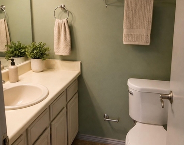 5021 Buttonwood Lane - Photo Thumbnail 7