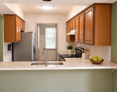5021 Buttonwood Lane - Photo Thumbnail 3