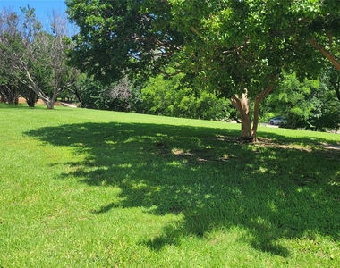 5021 Buttonwood Lane - Photo Thumbnail 13