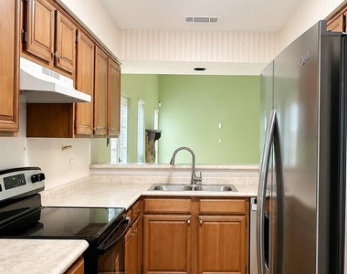 5021 Buttonwood Lane - Photo Thumbnail 5