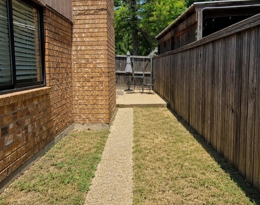 5021 Buttonwood Lane - Photo Thumbnail 10