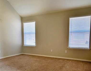 5598 Carrington Drive - Photo Thumbnail 8