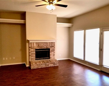 5598 Carrington Drive - Photo Thumbnail 4