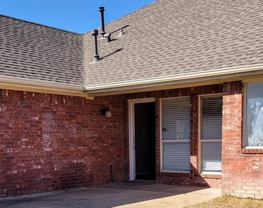 5598 Carrington Drive - Photo Thumbnail 16