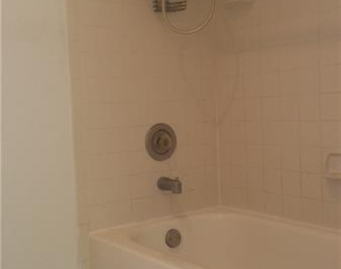 1095 Coral Club Drive - Photo Thumbnail 22