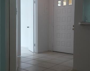 1095 Coral Club Drive - Photo Thumbnail 21