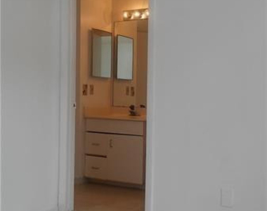 1095 Coral Club Drive - Photo Thumbnail 9