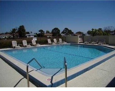 650 Sw Veronica Avenue - Photo Thumbnail 4