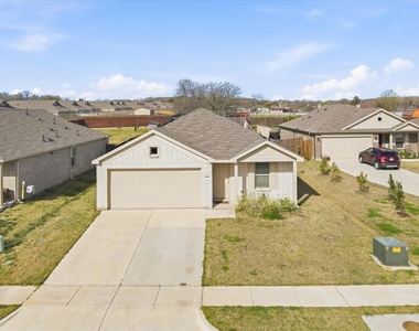 1393 Beach Drive - Photo Thumbnail 36