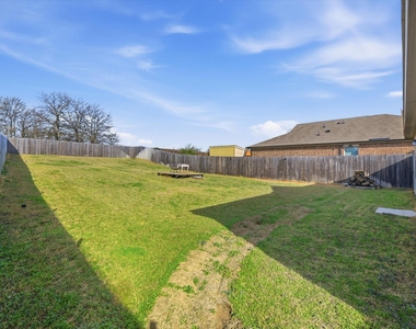1393 Beach Drive - Photo Thumbnail 33