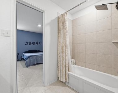1393 Beach Drive - Photo Thumbnail 21