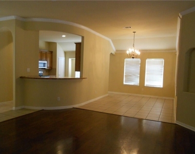 8600 Western Meadows Drive - Photo Thumbnail 11
