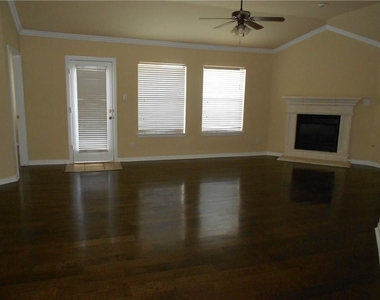 8600 Western Meadows Drive - Photo Thumbnail 19