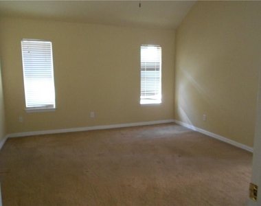 8600 Western Meadows Drive - Photo Thumbnail 10
