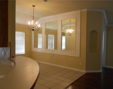 8600 Western Meadows Drive - Photo Thumbnail 13