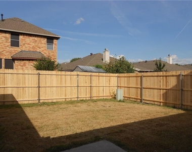 8600 Western Meadows Drive - Photo Thumbnail 20