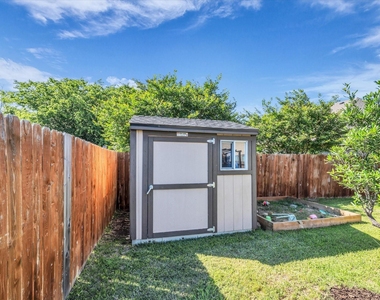 10804 Aurora Drive - Photo Thumbnail 27