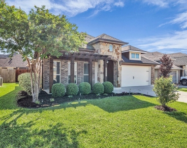 10804 Aurora Drive - Photo Thumbnail 2