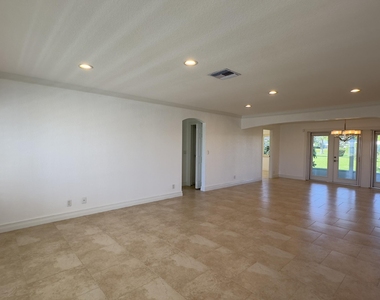 1108 W Ocean Avenue - Photo Thumbnail 16