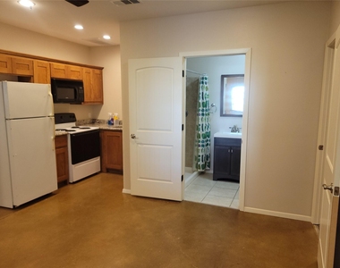 578 Aviator Drive - Photo Thumbnail 30