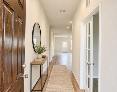 907 Chicadee Street - Photo Thumbnail 1