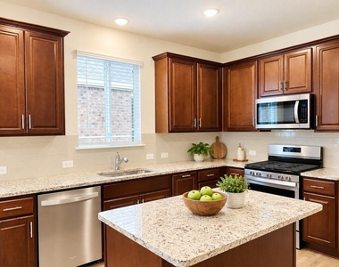907 Chicadee Street - Photo Thumbnail 7