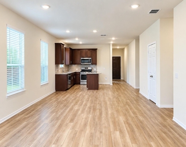 907 Chicadee Street - Photo Thumbnail 10