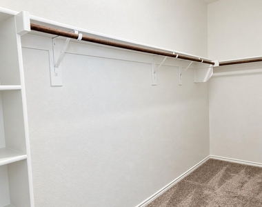 907 Chicadee Street - Photo Thumbnail 19