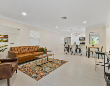 414 Ocean Breeze - Photo Thumbnail 6