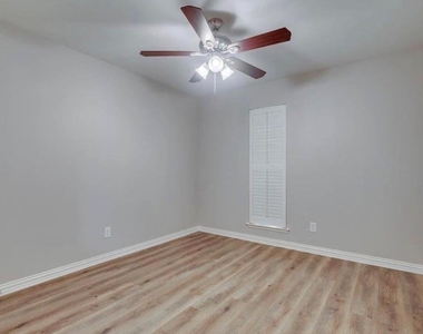 12329 Cedar Bend Drive - Photo Thumbnail 15