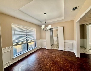 12 Salida Drive - Photo Thumbnail 1